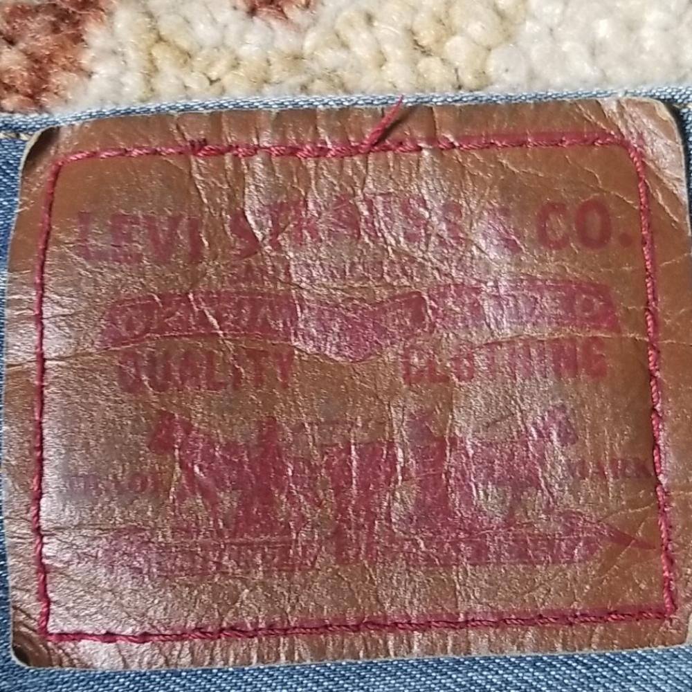Jeans - Picture 2 of 4